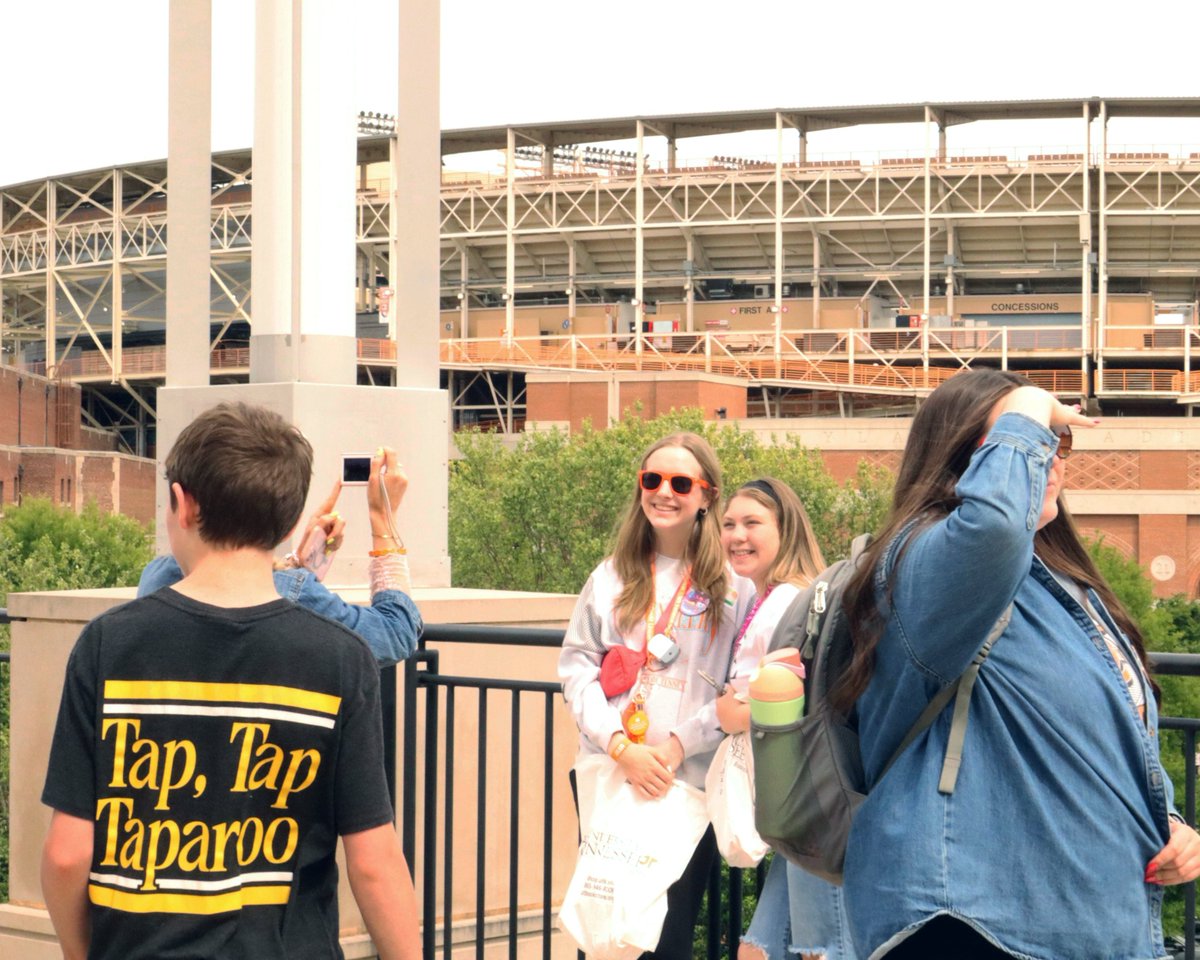 UT Libraries tweet media