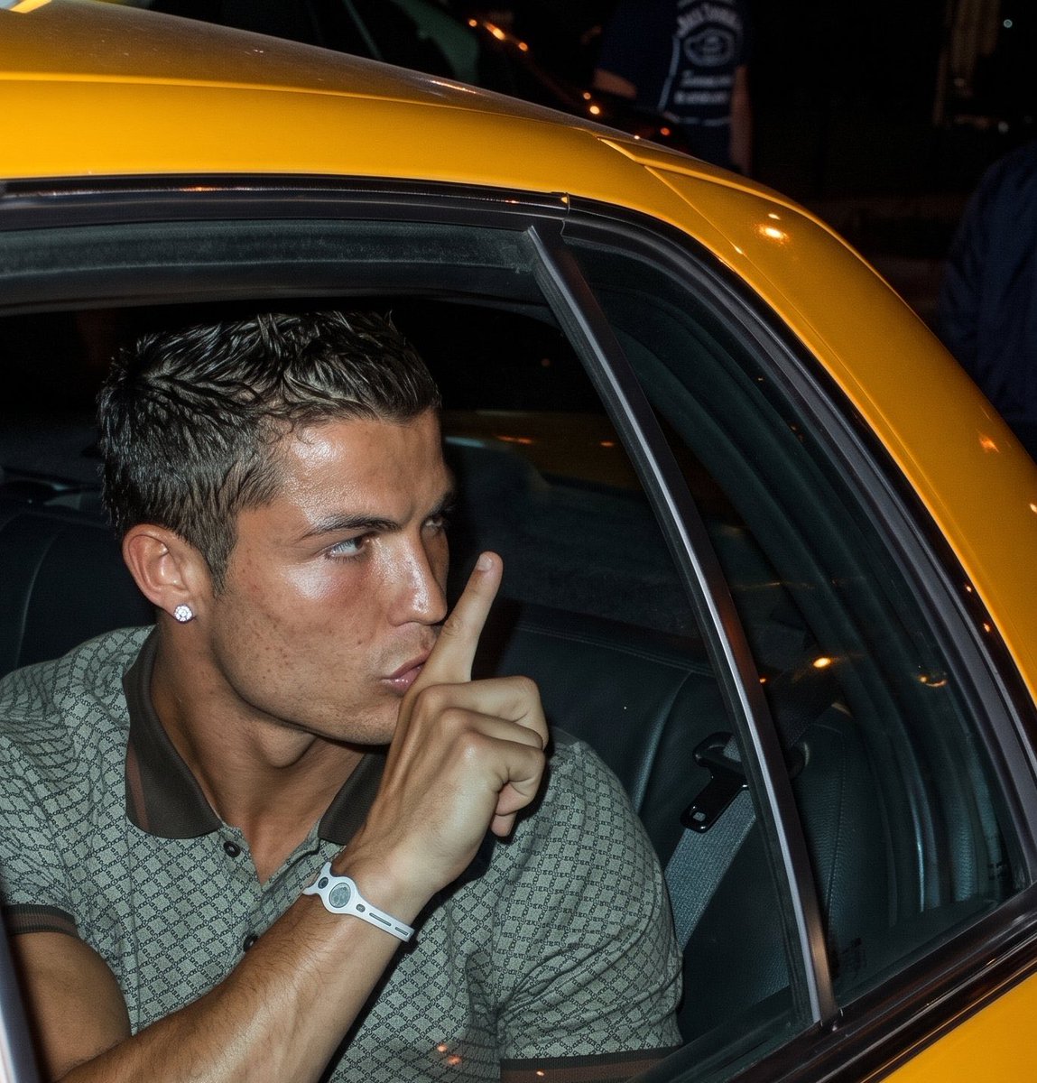 Ronaldo Archive tweet media
