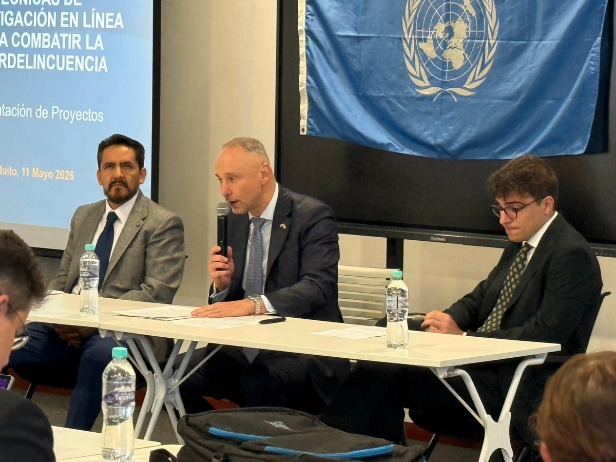 Italy in Ecuador tweet media