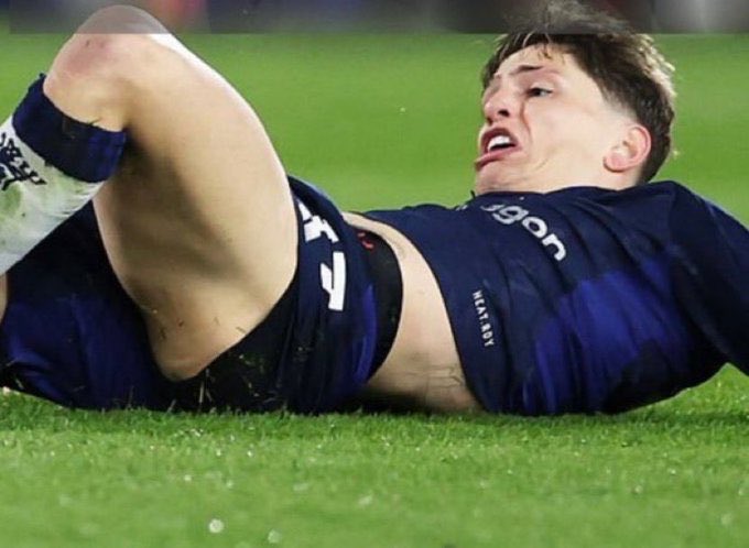 Sex of football player tweet media