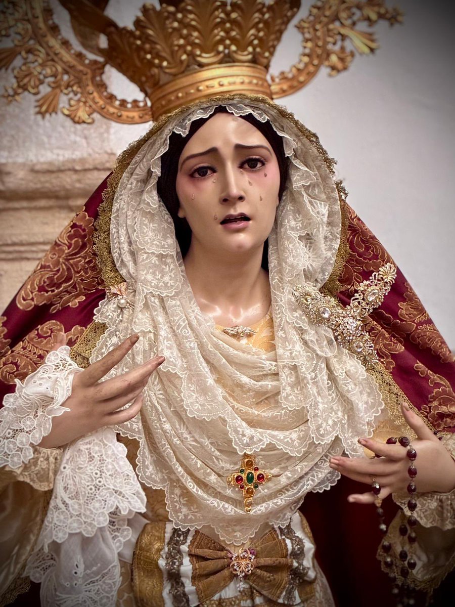 rosarioypenas's tweet photo. #VESTIMENTA María Santísima del Rosario Del Mar se encuentra ataviada para el tiempo ordinario.

“Reina del Santísimo Rosario, ruega por nosotros.”

#RosarioDelMar
#ReinaDominica https://t.co/NlmM6KR2dN