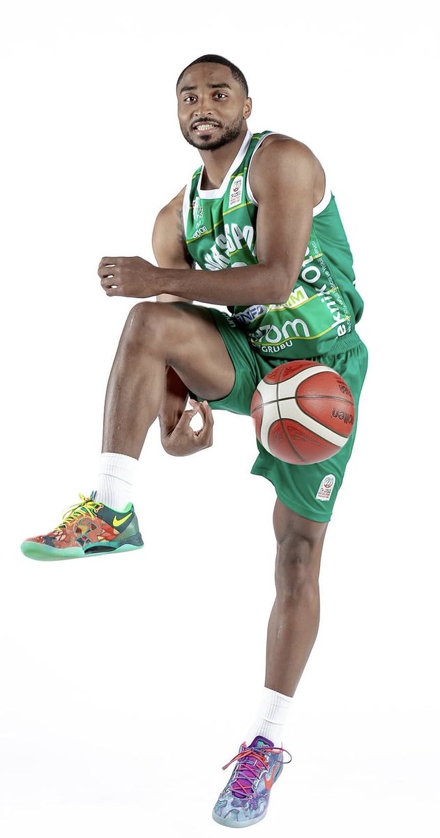 basketmarkt's tweet photo. Bursaspor’da Koç Roger Grimau ve Brandon Childress gelecek sezon takımda yer almayacak.
(@bursasporattack) https://t.co/aoKpYiXAZ9