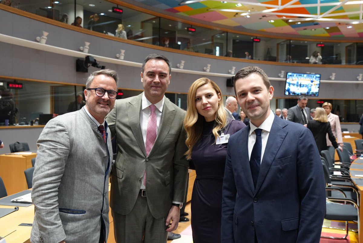 Xavier Bettel tweet media