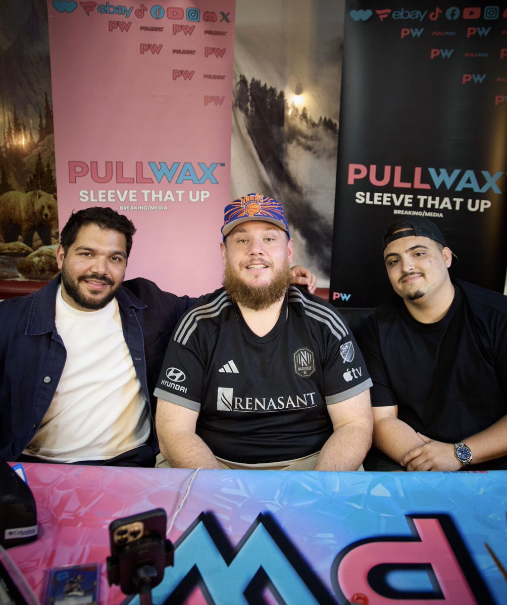 pullwax tweet media