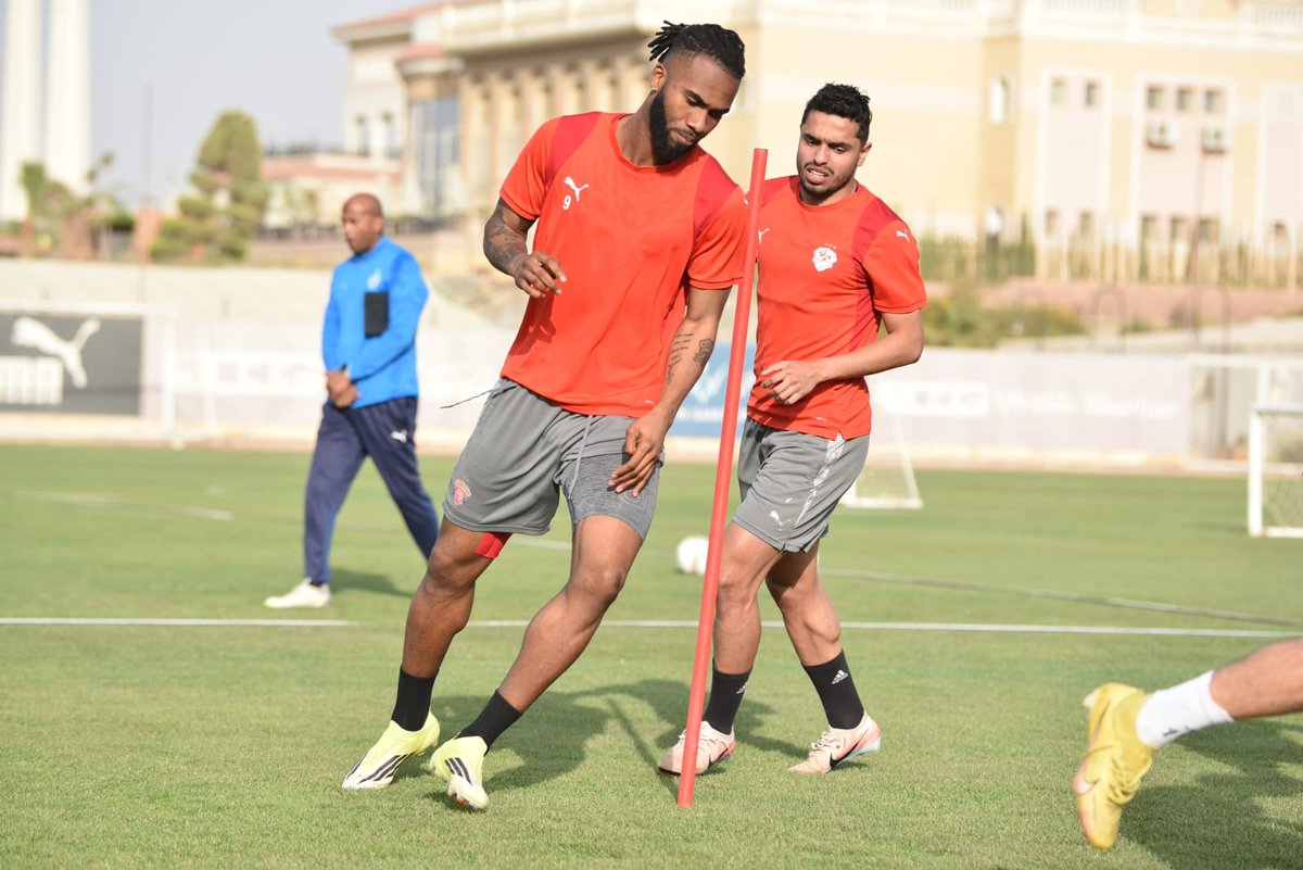 Cleopatra Fc tweet media