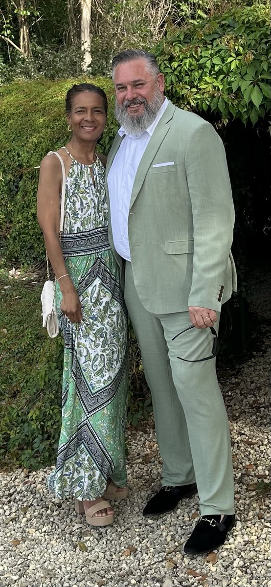 lydspaceee's tweet photo. @ErinPerise same cause this is my mom (59) and dad (61)🤷‍♀️💕￼ https://t.co/HTjTeSFLJV