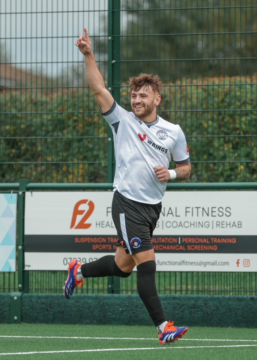 Portishead Town FC tweet media