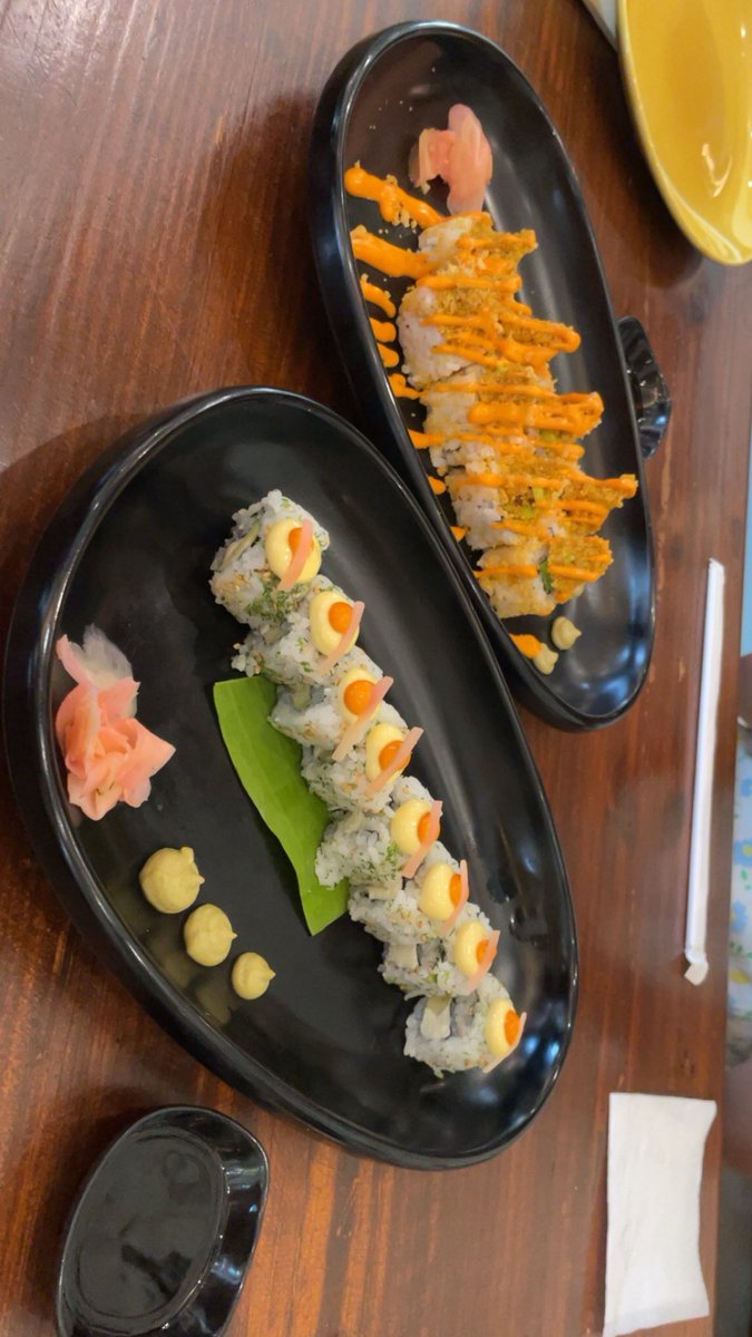 ananyaa28's tweet photo. also certified sushi paglu https://t.co/I9TWAEN6g5