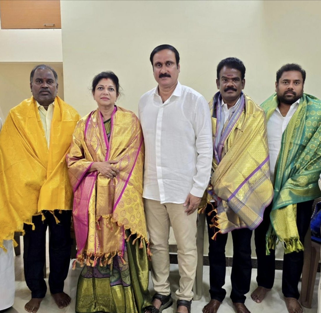 SivakumarState's tweet photo. சௌமியாஅன்புமணிMLA அவர்களும், பாட்டாளி மக்கள் கட்சியின் சட்டமன்ற உறுப்பினர்களும் நன்றியினை தெரிவித்துக் கொள்கிறேன்... https://t.co/HHyBl0sV3F