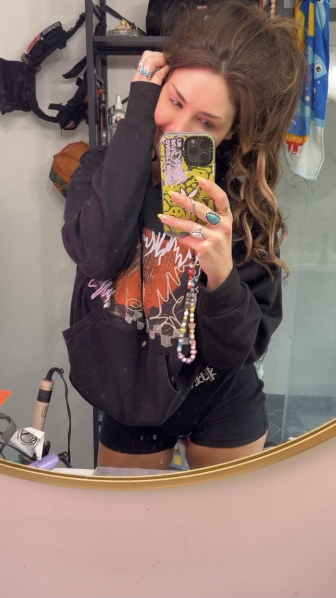 madi tweet media