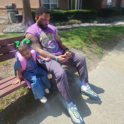 SLeeZ44's tweet photo. #NewProfilePic https://t.co/6zAIZAkoTU