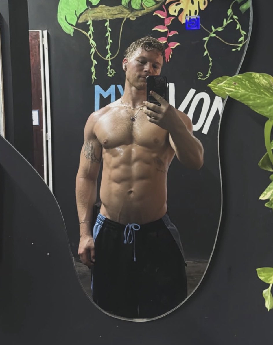 FitFamousMales's tweet photo. Angus O’Brien 😍🔥 https://t.co/7iFIfgv4FQ