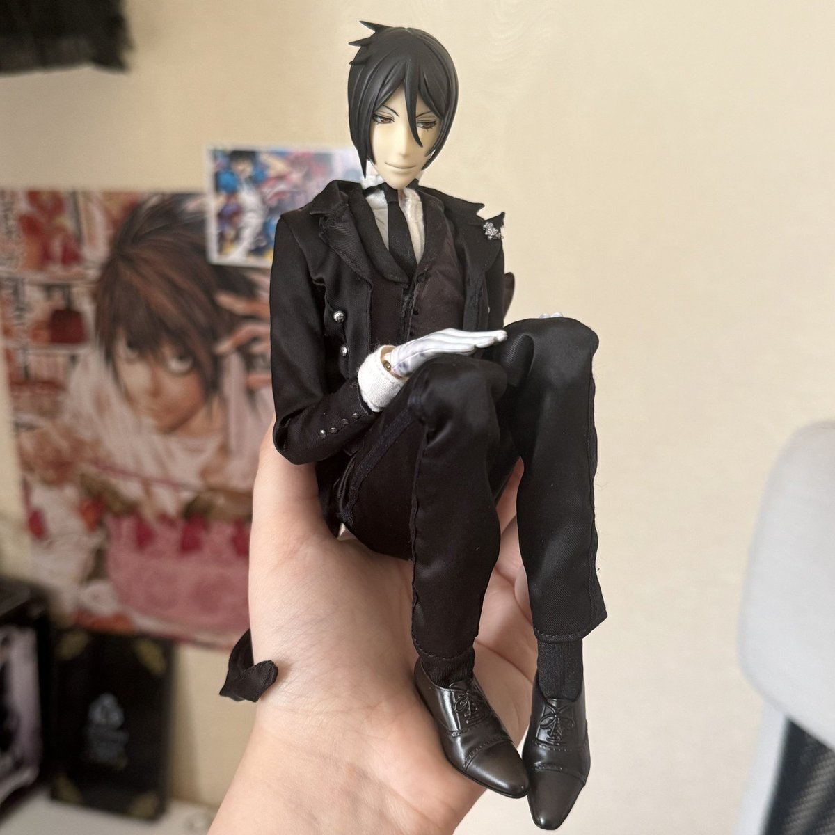 milkwavess2's tweet photo. pocket butler ￼🤏 https://t.co/exwVlcR65h