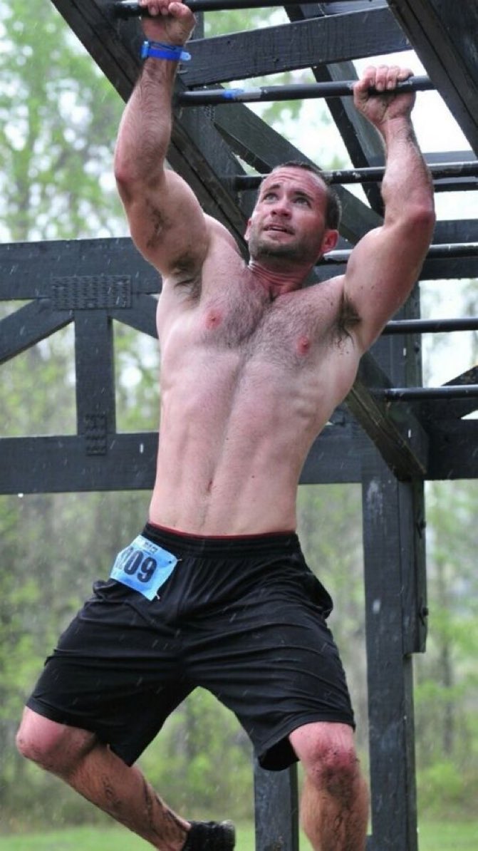Maks tweet media