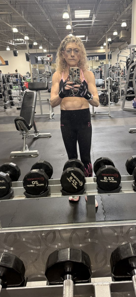 Lisa Botkin Back day and cardio.