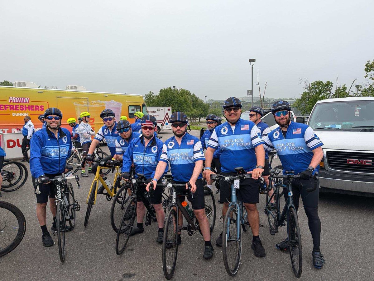 HobokenPD's tweet photo. 👮♀️Kicking off #PoliceWeek with a shout out to HPD members on the #UnityTour to Washington, DC.
🚴♂️ The team is bicycling another 100 miles toward DC today.
📹Video was in Newark on Saturday.
📷Stills are from along the way.
@NLEOMF @HobokenPBA2 @HobokenPSOA2 https://t.co/UVpMJwmDyi
