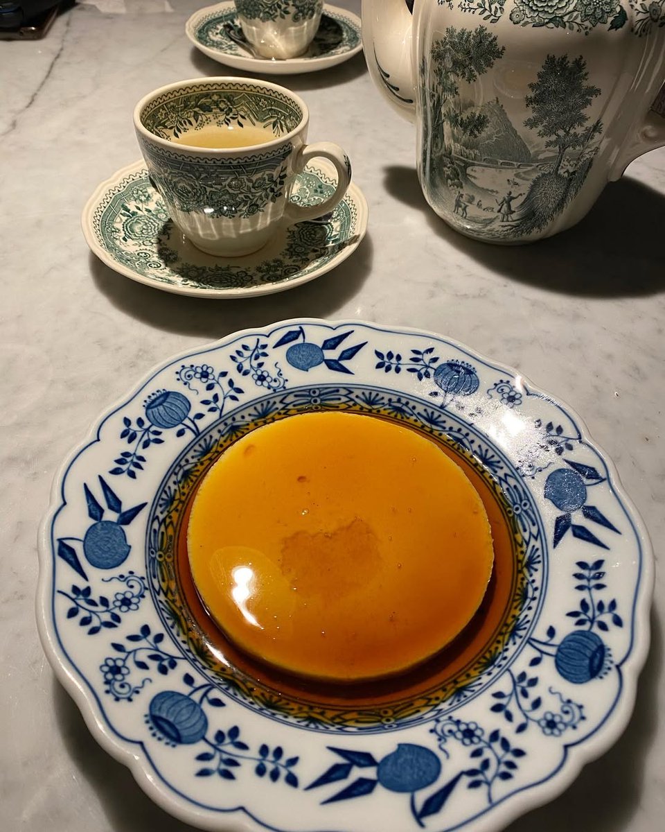 Emily12h9's tweet photo. Let's begin our delicious meal🤤😋 https://t.co/u5RVzaN4gX