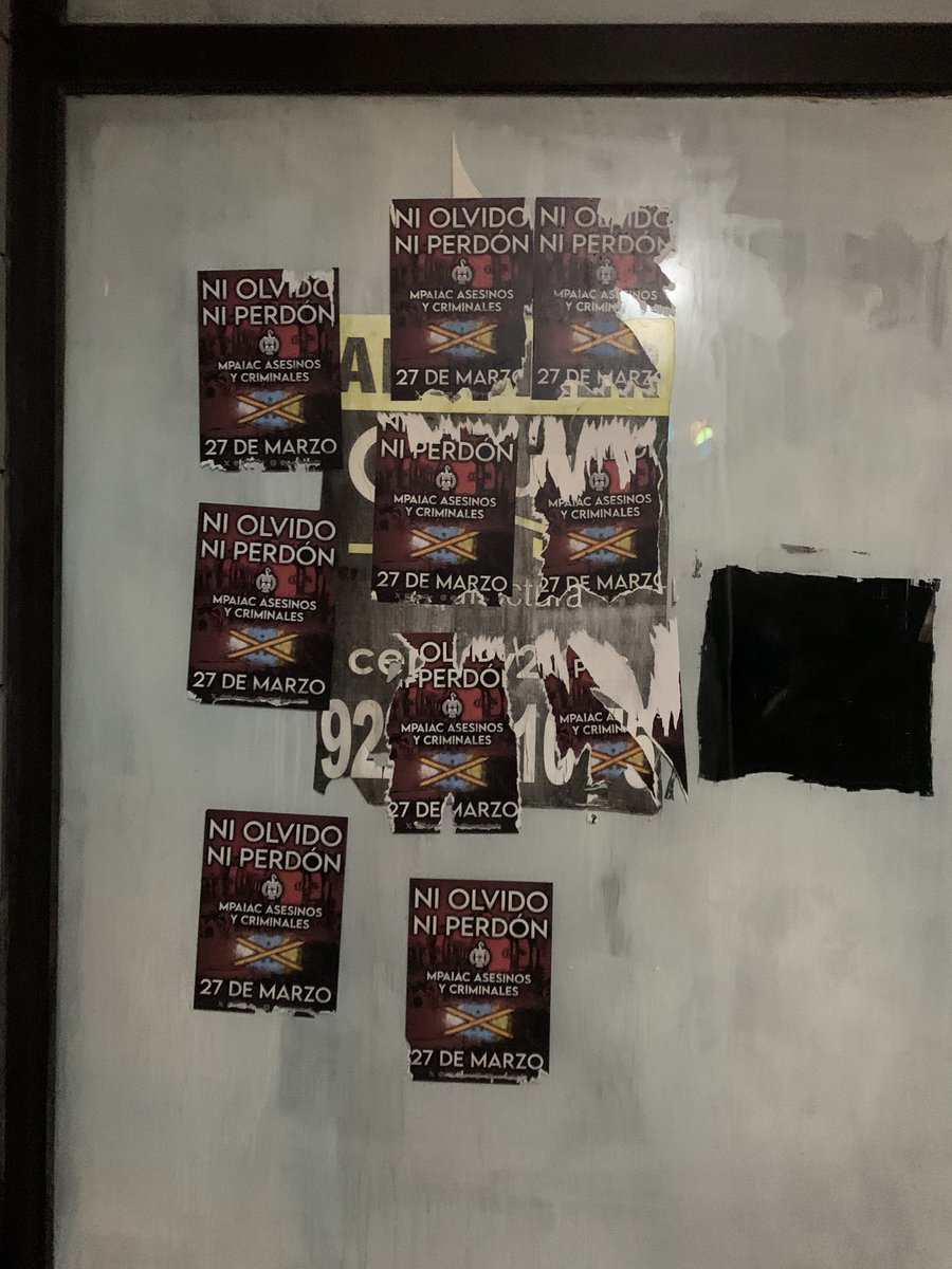 Asaedee23's tweet photo. todavia hay carteles que han aguantado casi intactos, que no se olvide el verdadero origen de la bandera "nacionalista" canaria https://t.co/n2GztSHnDJ
