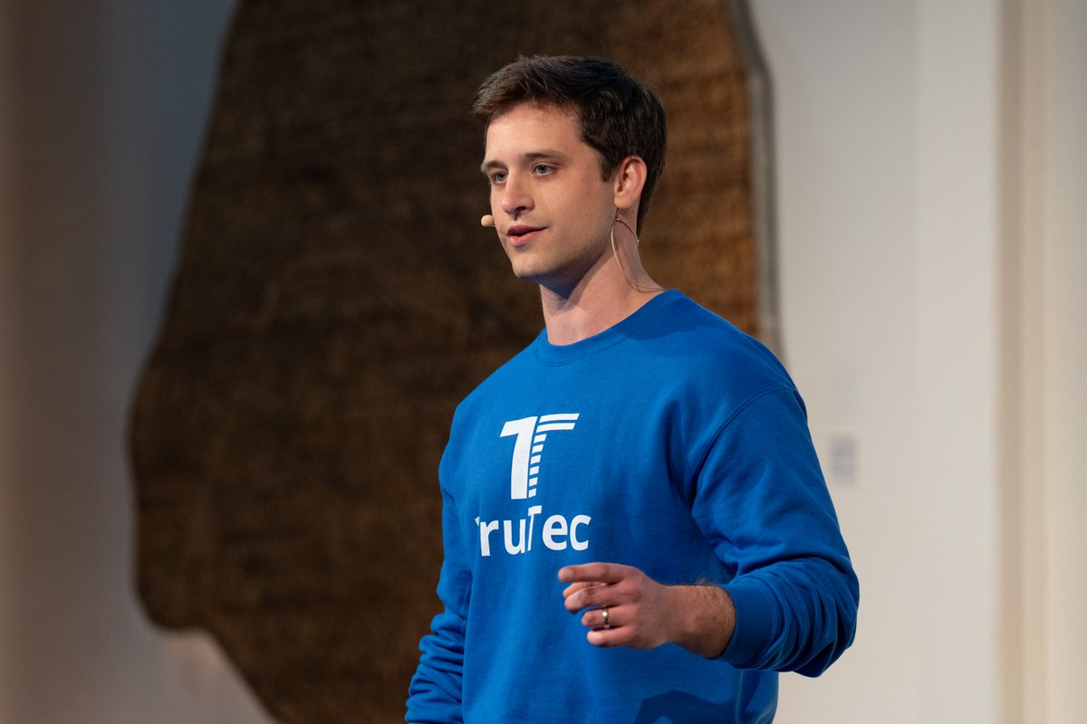 Pear VC tweet media