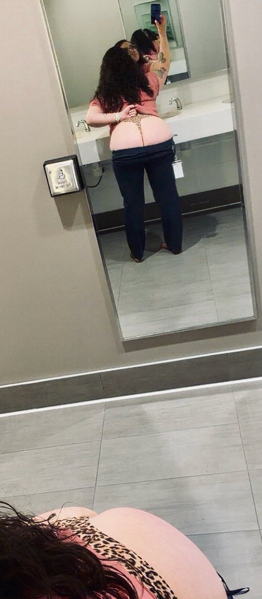 millimoonz's tweet photo. Topic of the week:
Me. 🔥😏 #atwork  #bathroomselfie #nsfw #tease #nudes #milf #exhibition 

https://t.co/kI6nck5m47 https://t.co/7ZueZocaku
