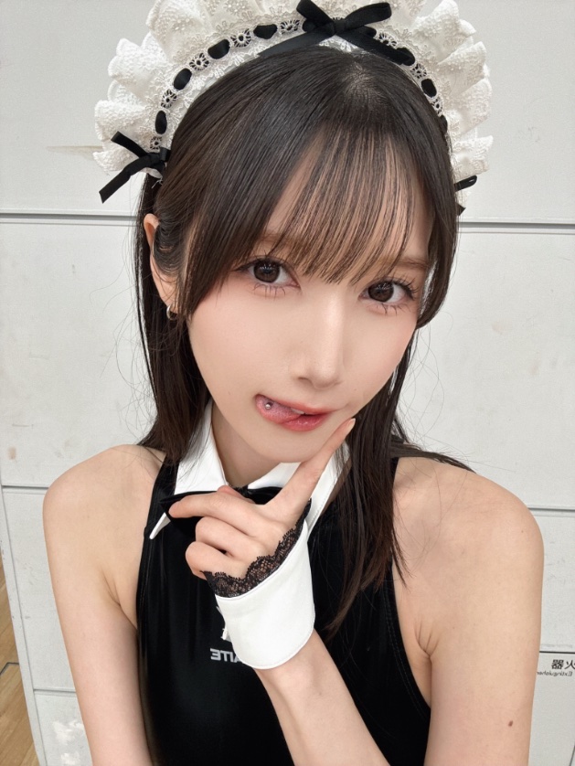 いたずらっ娘メイド。🖤 https://t.co/ZibHY7A6hl