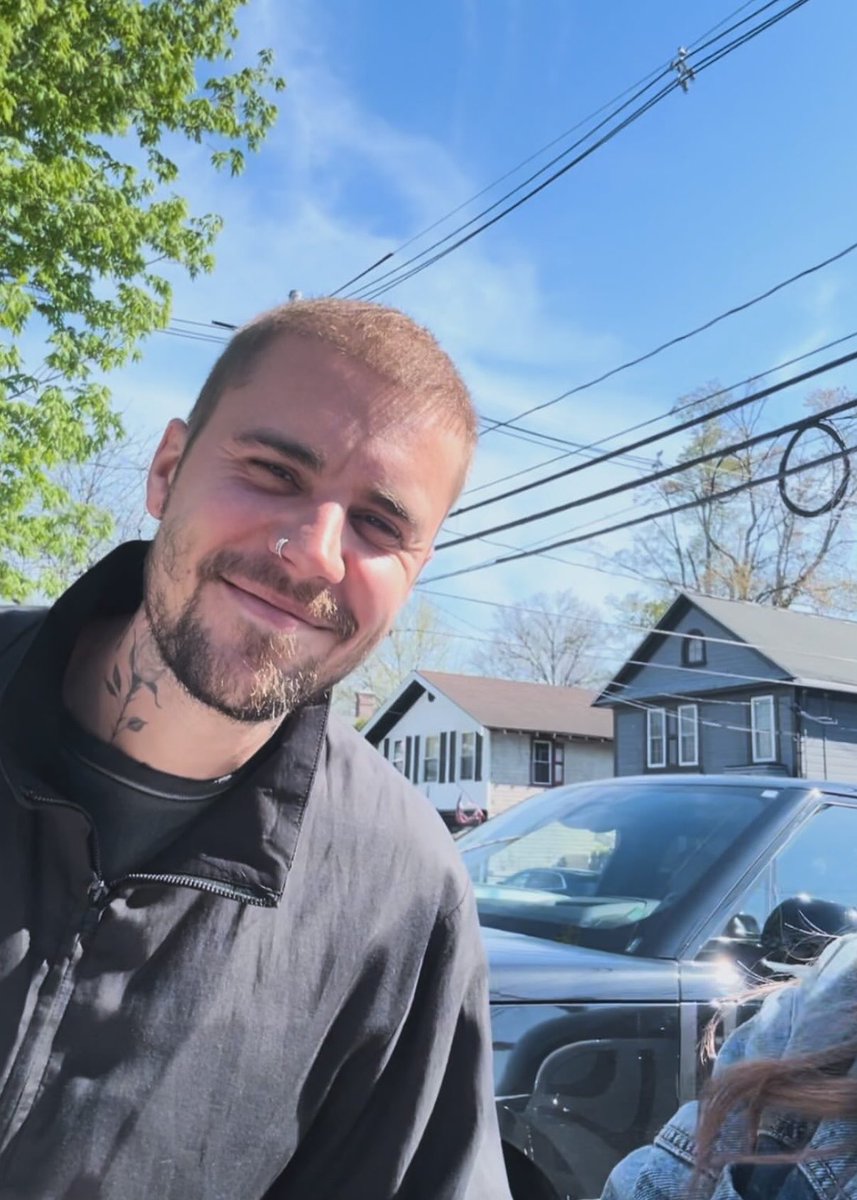 Justin Bieber News tweet media