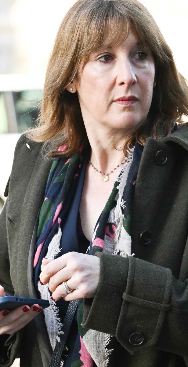PoliticalPics tweet media