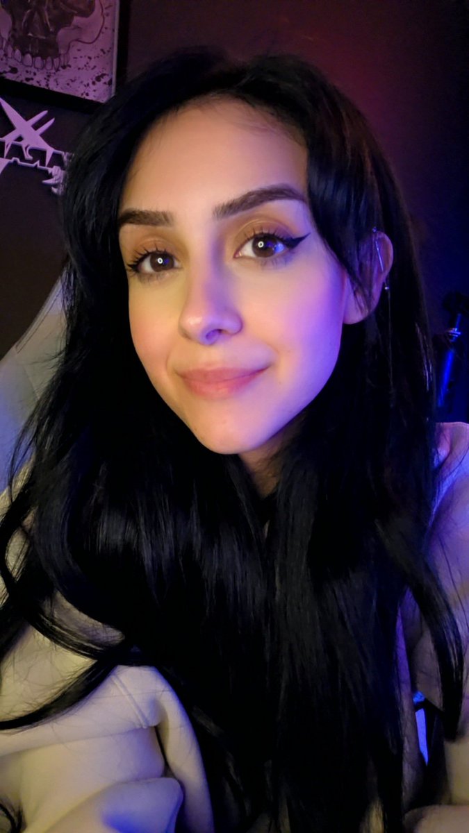 Sara tweet media