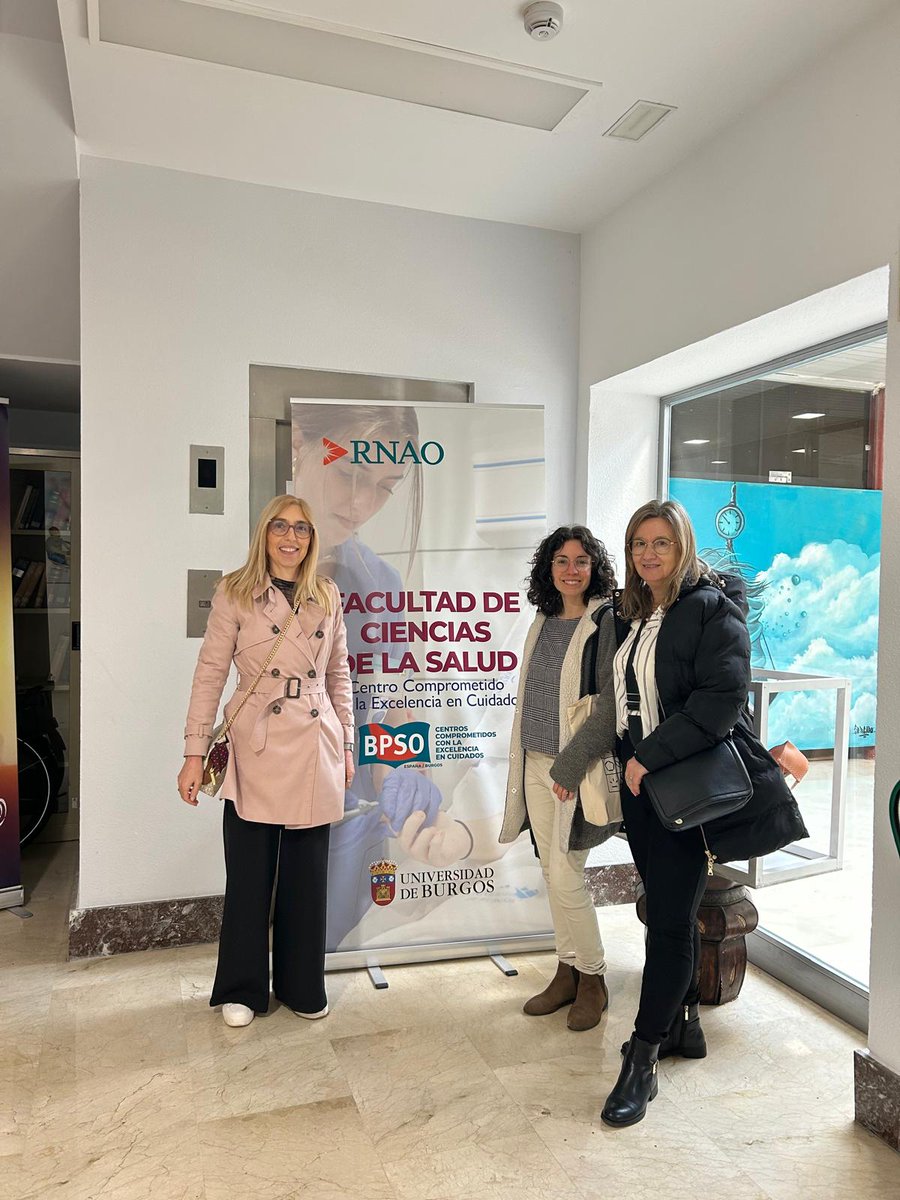 BPSOUBU's tweet photo. Reunión entre la Universidad de Minho y la Universidad de Burgos divulgando los Centros Comprometido con la Excelencia en Cuidados en el Grado en Enfermería de la @UBUEstudiantes. #BPSO  @DorisGrinspun @AmaliaSilvaG @RNAO https://t.co/1U4eDQn6Qk