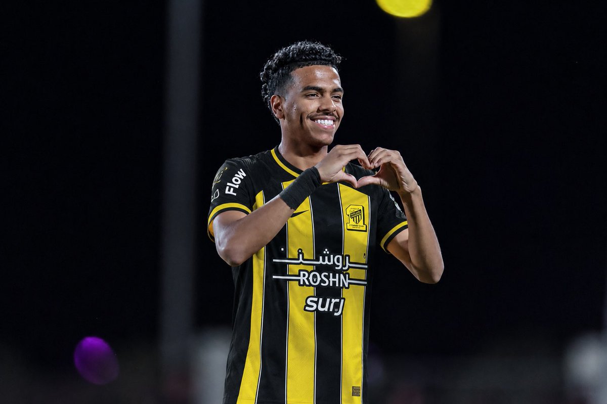 fhidan_19's tweet photo. اتحاديه والله لازم نطالب فيه افضل لاعب محلي فالدوري لو جانا بيكون اضافة تاريخيه 💛💛 https://t.co/VxwvkmPbav