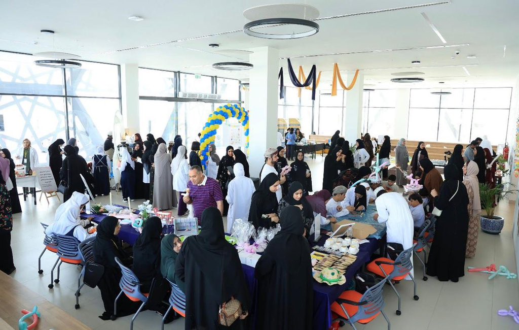 NU_COMHS's tweet photo. نظّمت كلية الطب والعلوم الصحية، بالتعاون مع المديرية العامة للخدمات الصحية بشمال الباطنة ممثلة بدائرة صحة المرأة والطفل فعالية «مهرجان متلازمة الحب»؛ لنشر الوعي بمتلازمة داون وتعزيز قيم الدمج والمحبة والدعم المجتمعي، عبر أركان توعوية وأنشطة تفاعلية مميزة جسدت رسالة إنسانية ملهمة. https://t.co/WuzOD1X6o1