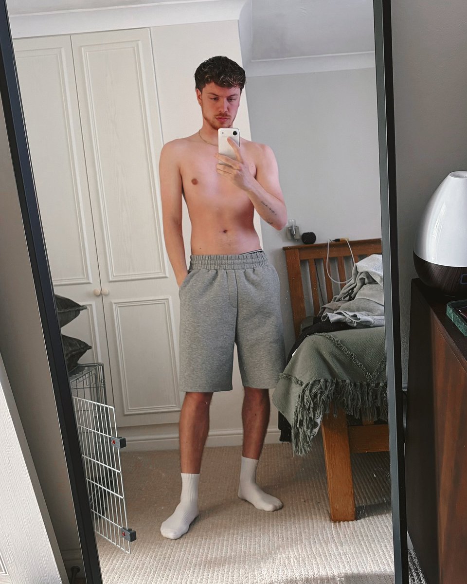 Tom tweet media