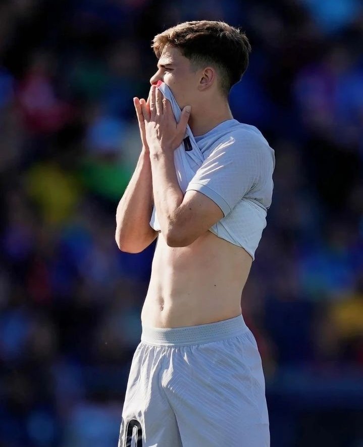 futgostoso's tweet photo. pablo gavi hot twink 🔥 🔥 https://t.co/u5w1W1nACp