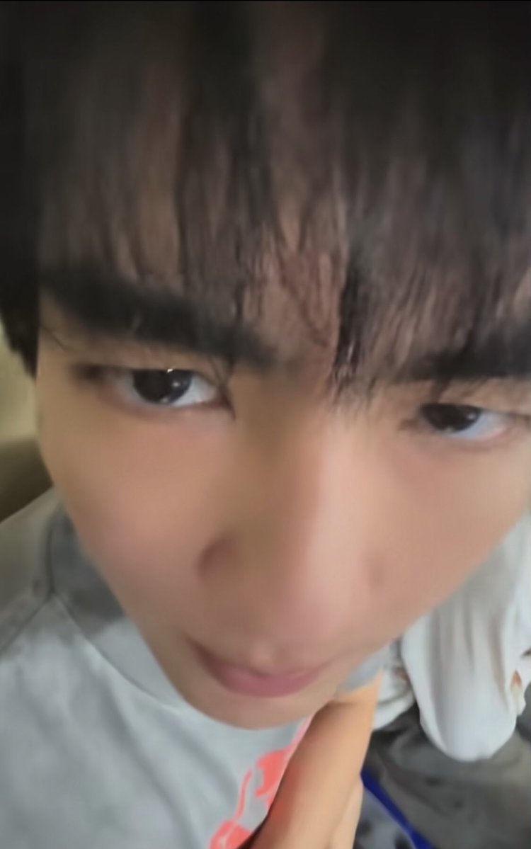 𝓜𝒊𝒔𝒕chuu🐽 tweet media