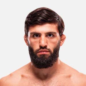 Azad Penaber tweet media