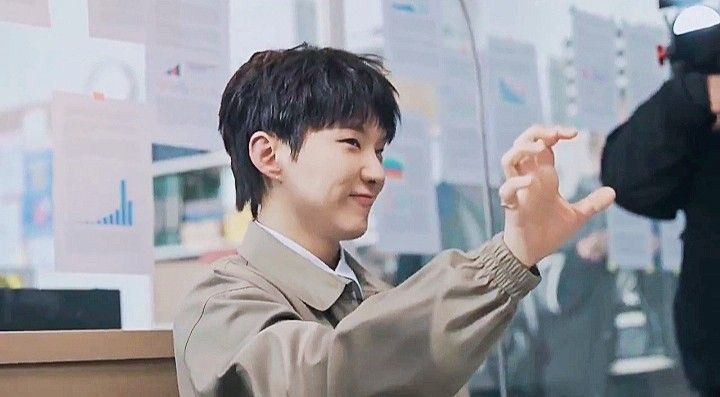 hourly hoshi tweet media