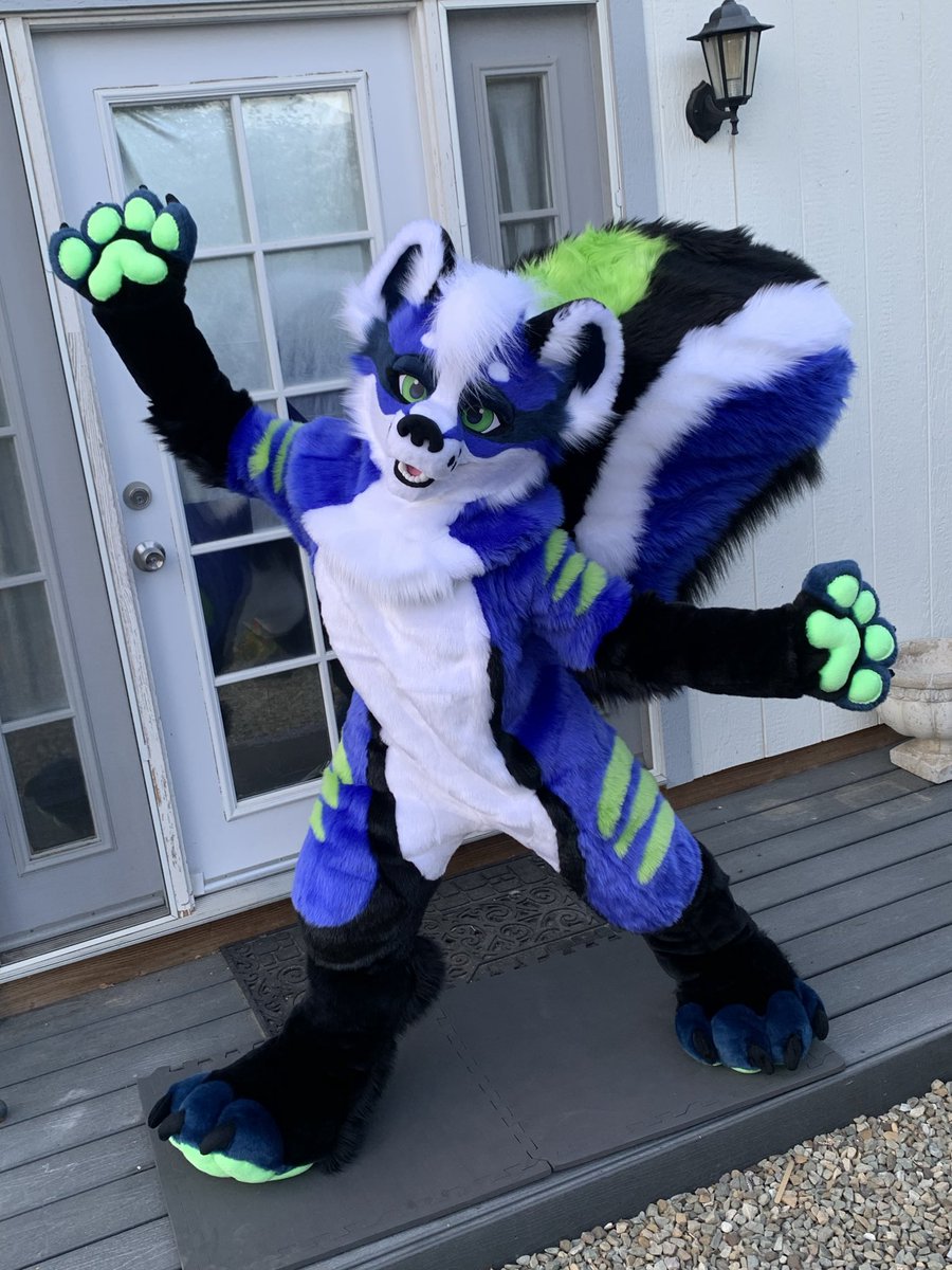 WUHD Fursuits tweet media