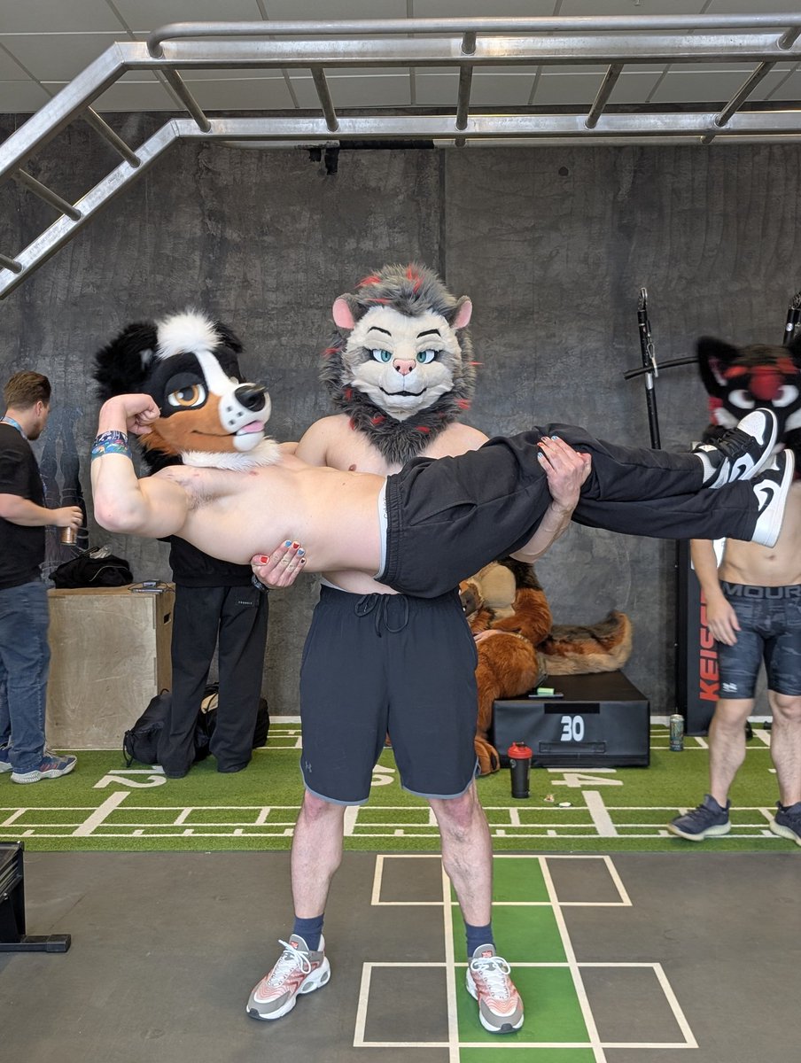 Himbo CyCy tweet media