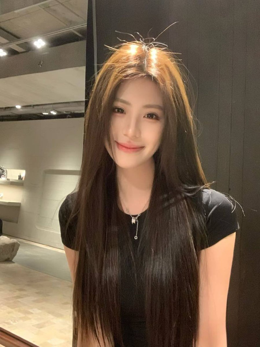 #上海
• 𝐇𝐞𝐢𝐠𝐡𝐭身高/175cm
• 𝐖𝐞𝐢𝐠𝐡𝐭体重/48kg
• 𝐁𝐮𝐬𝐭胸围/C➕
• 𝐀𝐠𝐞年龄/23
• 医学院应届毕业生限时兼职  
皮肤牛奶白0毛孔  超长筷子腿  洋气清纯0整感 

🐧🐧:654063782
看照门槛🚪100（永久有效）备注zfb口令🧧添加➕
✈️万人选妃群：https://t.co/gi5963eiw3 https://t.co/eAS9rx3ThJ