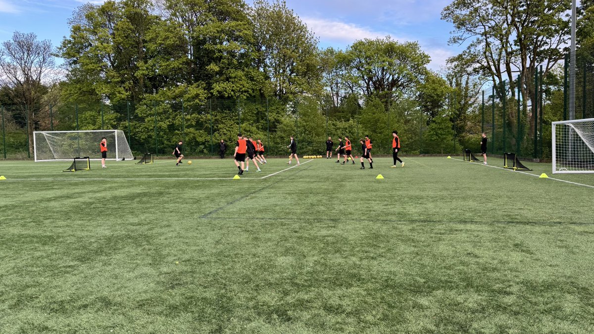 BJAF2010s's tweet photo. First Monday training for a while due to exams.
#BJAF https://t.co/6k7cvmrDKK