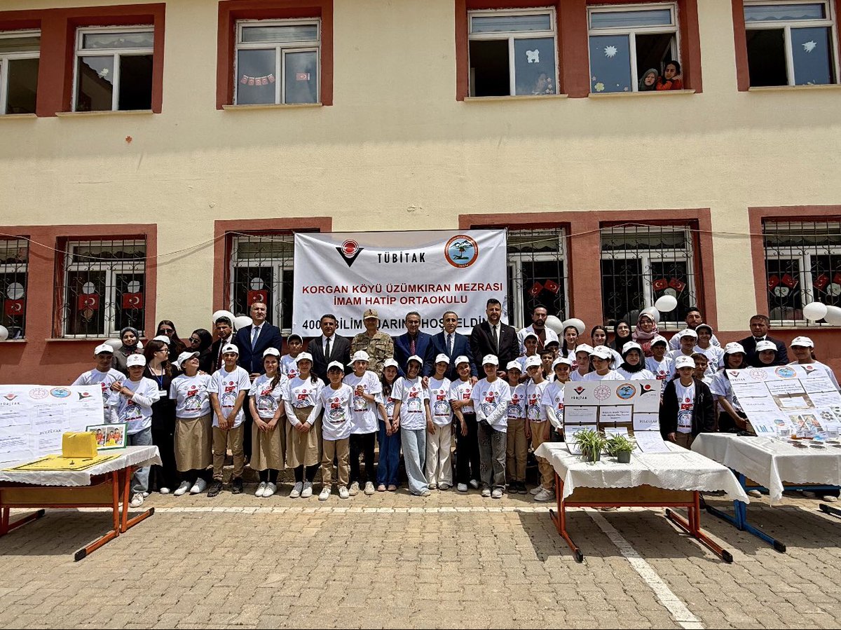 SemdinliMEM's tweet photo. 🔬✨4006 TÜBİTAK Bilim Fuarları heyecanı ilçemizde yoğun bir ilgiyle devam ediyor

🚩 İlçe Mem Müdürümüz Sn.Cihat İNAN Okul/Kurum Müdürlerimizin katılımı ile Üzümkıran Mezrası Ortaokulu Tübitak 4006 Bilim Fuarı açılışını gerçekleştirerek,projeleri büyük bir ilgi ile incelediler. https://t.co/NNKzEF0zAJ