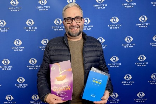 FrankLin5857's tweet photo. SHEN YUN 2026 SHOWS IN BRAZIL 
神韻八大藝術團全球巡演系列 
https://t.co/5RoWxF7o4Y
神韻震撼巴西南部名城 名流傾心中華文化
   
在南美深秋的清冽微風中，巴西南部城市——阿雷格里港（Porto Alegre）迎來了神韻演出，純美的中華文化如同一道強大而溫暖的光芒，善解了很多人生活的瑣碎與沉重。 https://t.co/DbdMaGQ1vp