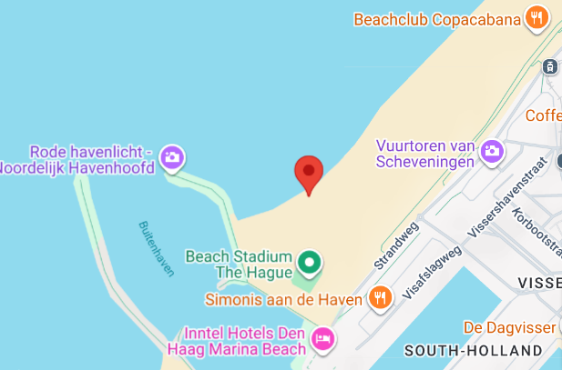 GemeenteDenHaag's tweet photo. ⚠️ Tussen het Noordelijk Havenhoofd en de Vissershavenweg ligt een dikke laag schuim op zee en op het strand. Dit maakt zwemmen, baden en watersporten onveilig. Ga niet het water in.

De situatie wordt in de gaten gehouden. Zodra de schuimlaag is afgenomen, wordt dit gemeld via Haaglanden Veilig:
https://t.co/dnJFgqN2is