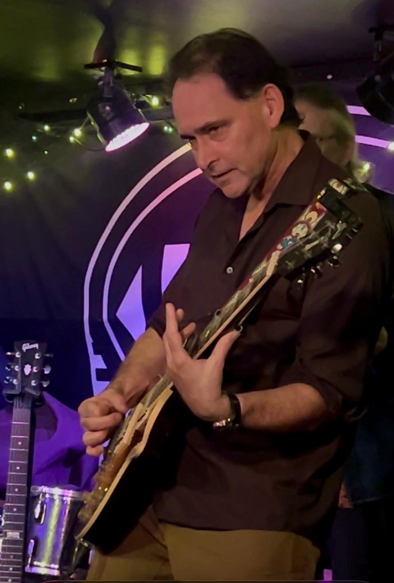 burginjohnny's tweet photo. https://t.co/eCwVB1DZQx
latest fan email w current tour itinerary: Rochester, LOTS of New England dates, Toronto, Evanston IL, Wisconsin dates, and back to Europe.  Great players along the way: Aki Kumar, Noah Wotherspoon, Billy Flynn and more!  Stoked to be back on the road! https://t.co/yLXPbQmmeF