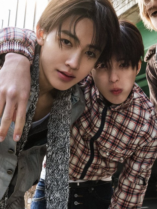 seonghyeon pics tweet media
