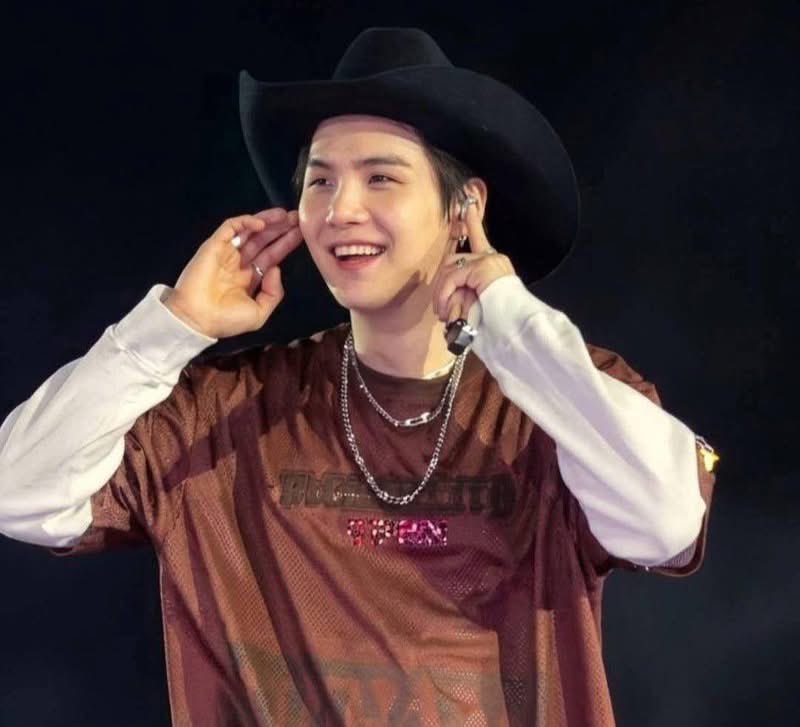 cigafrseex's tweet photo. yoongi siempre va a recordar a méxico con mucho amor y de eso no tengo duda https://t.co/3746iya7sV