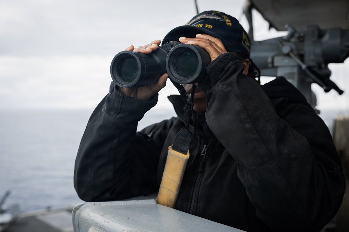 U.S. Navy tweet media