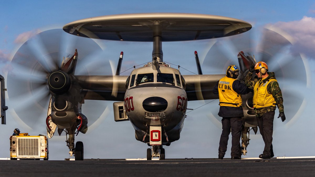 U.S. Navy tweet media