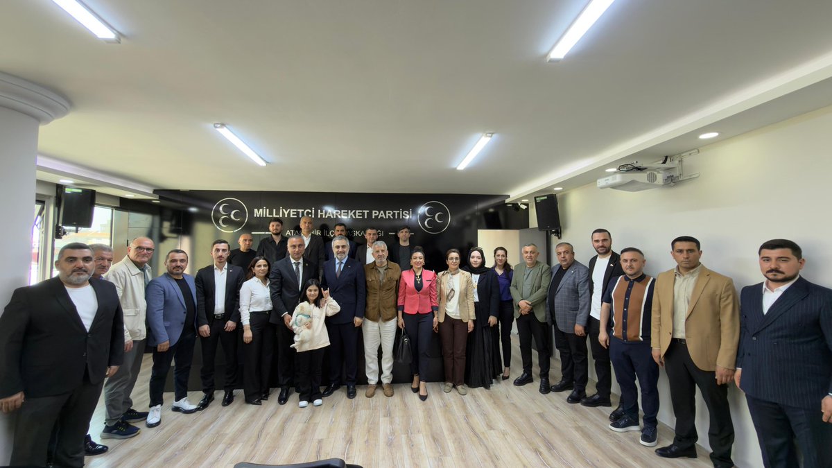 MHP_Atasehir's tweet photo. AK Parti Ataşehir İlçe Başkanı Sn. Burak ÇİFTÇİ ve değerli yönetimi İlçe Başkanımız Sn. Hakan ARIKAYA'ya hayırlı olsun ziyaretinde bulundular. 

Cumhur İttifakı, Türkiye’nin sarsılmaz teminatıdır. Birlik ve beraberlik içinde yolumuza devam ediyoruz.

@BBvolkanyilmaz 
@_MHPistanbul_ 
@HakanArikaya