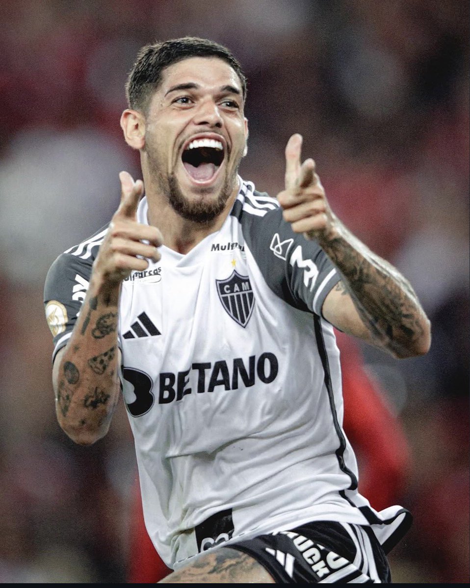 Quem não apoia a volta desse daqui, merece Alan Franco no meio de campo. 
Não devia nem ter saído. 

Rubens quando saiu, era o nosso melhor jogador, foi embora e não trouxeram ninguém á altura. 

VOLTA CRIAAA